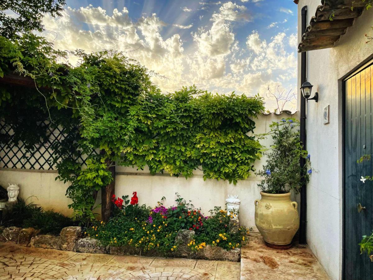Baglio Reale Apartments Palermo Exterior foto