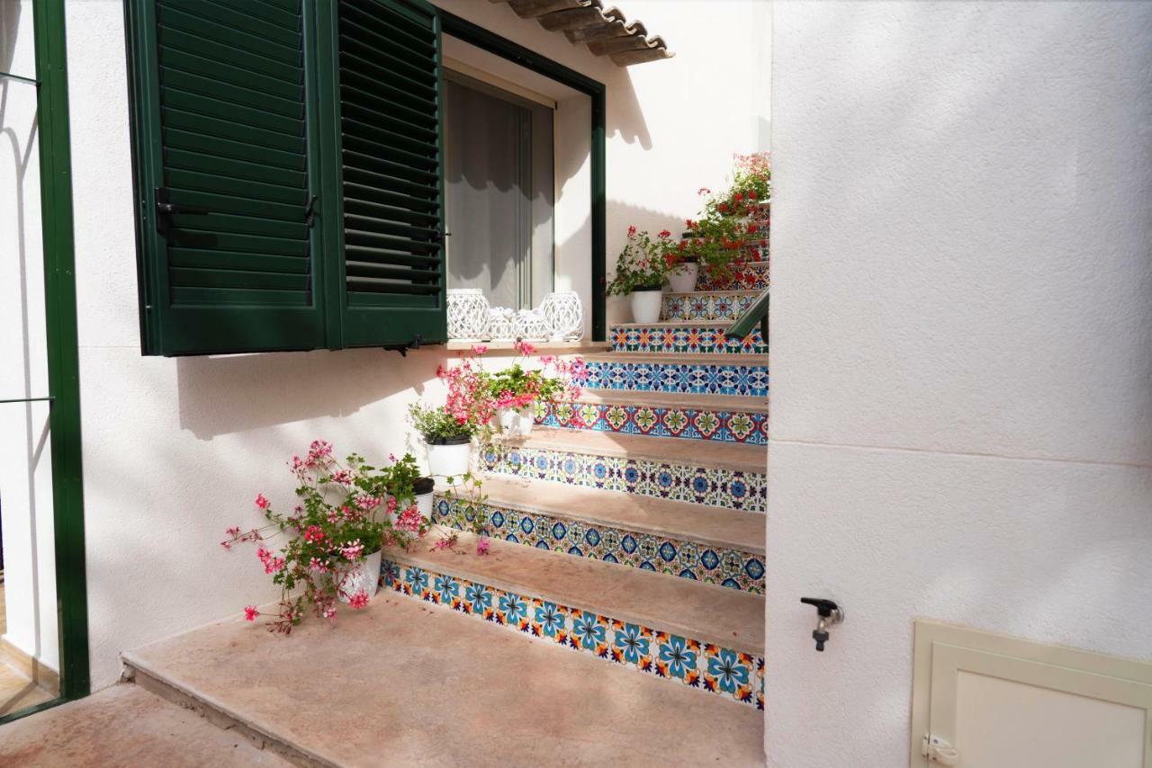 Baglio Reale Apartments Palermo Exterior foto